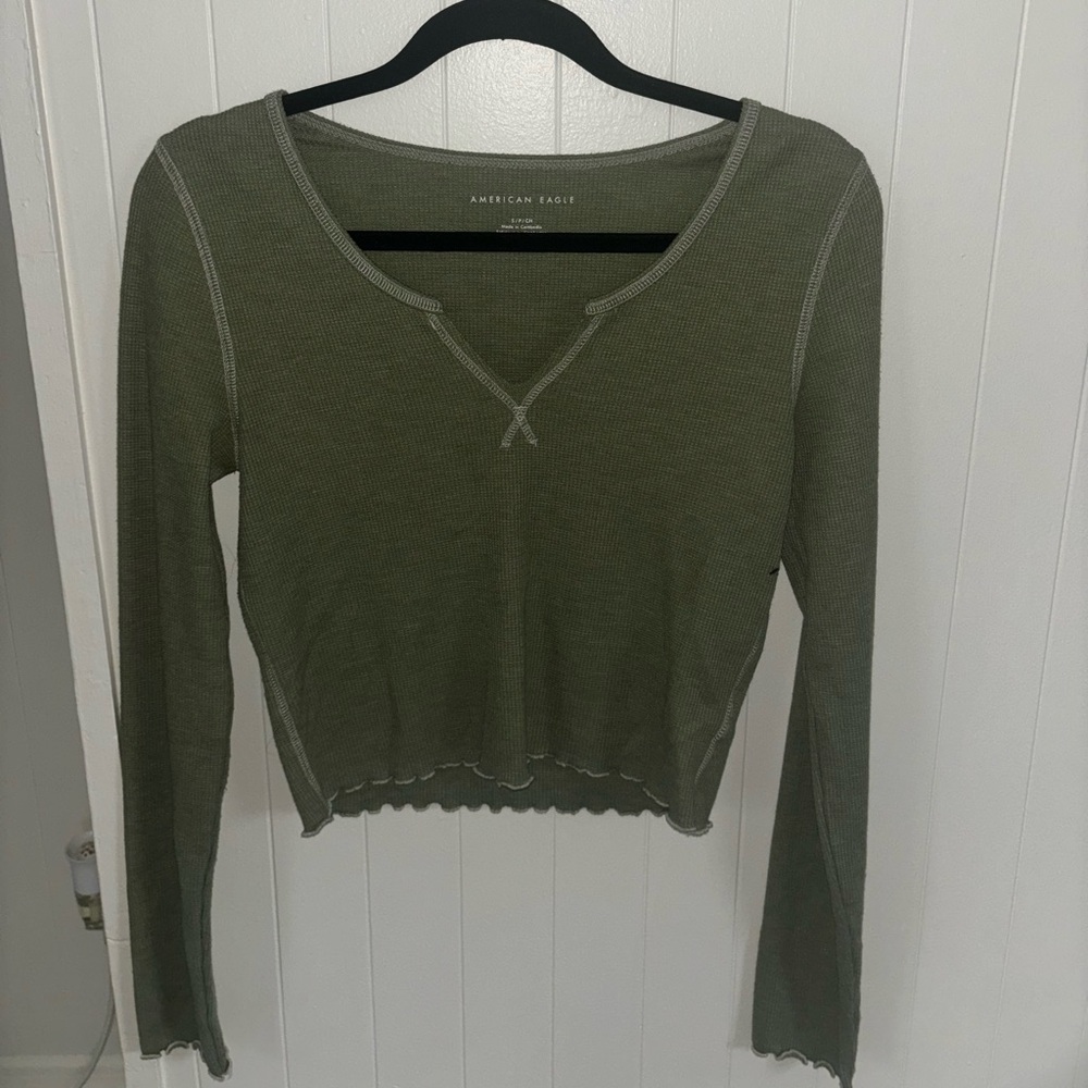 American Eagle Long Sleeve Top